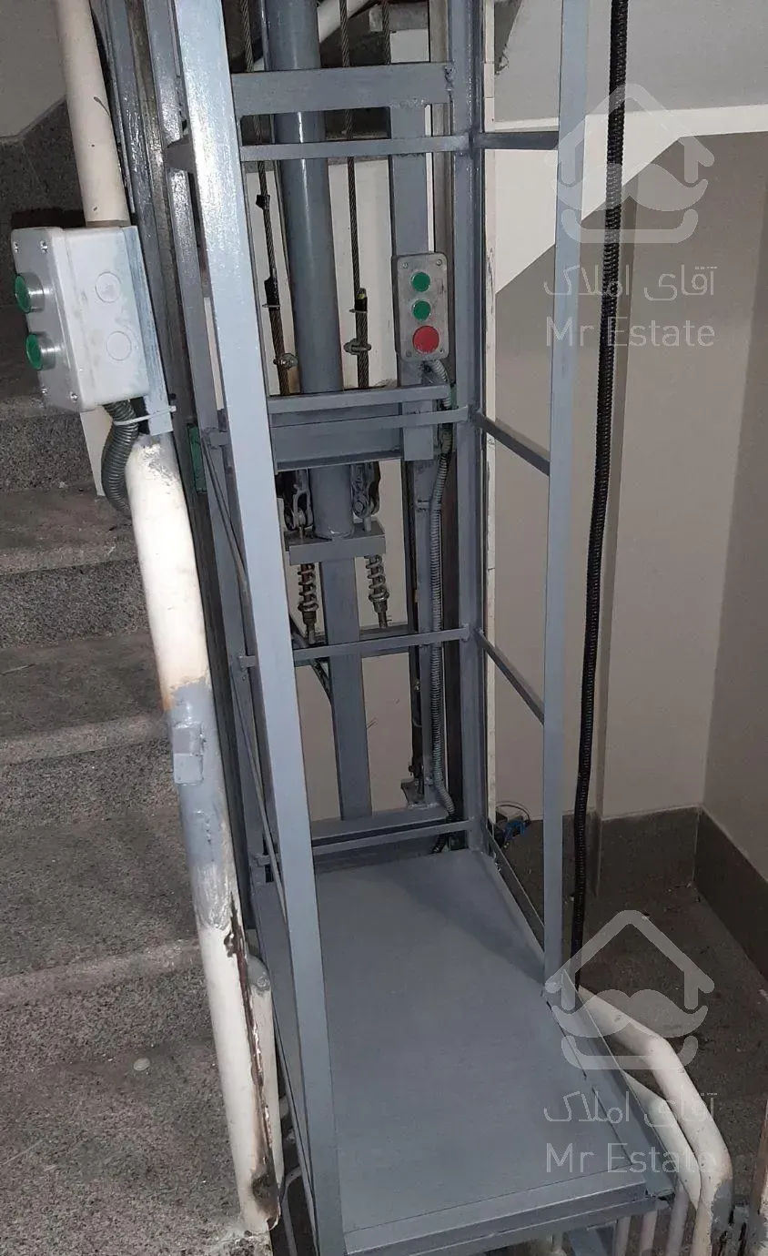 نصب و فروش انواع قطعات آسانسور و بالابر