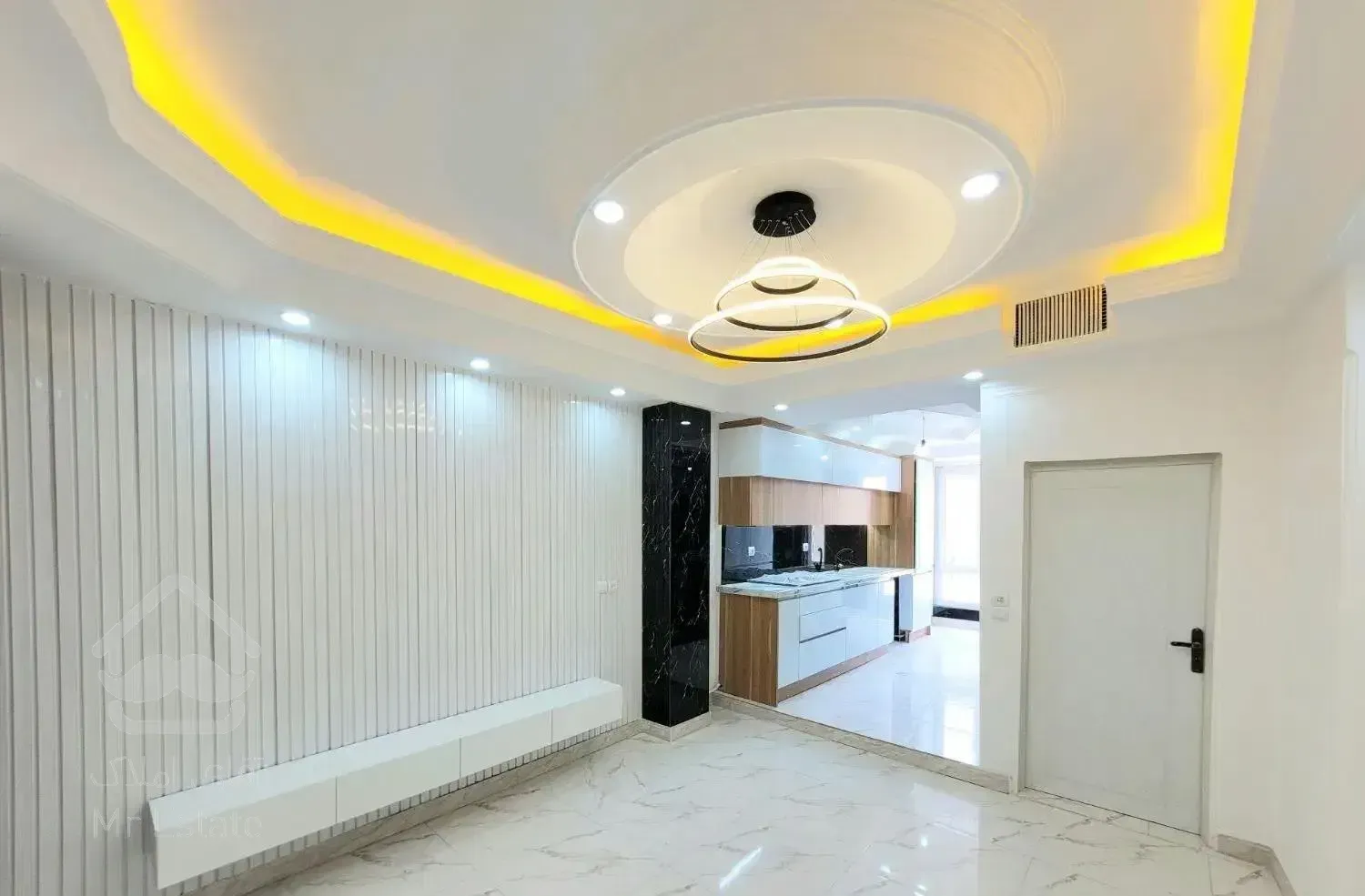 ۴۵متر /پارکینگ + رو به نما /  محله دنج و آرام