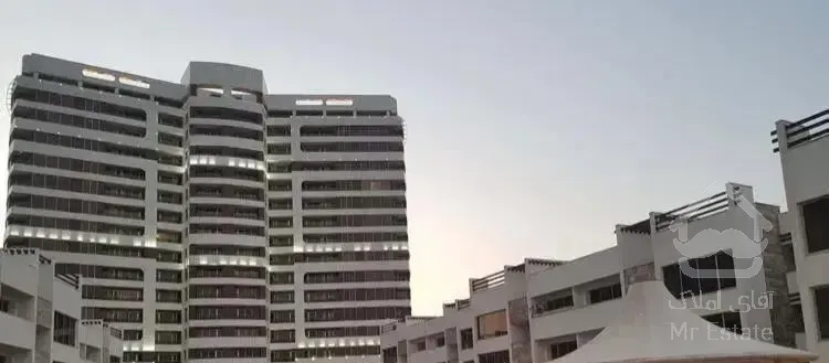 ۱۱۵ متر دید کامل دریا برج سایه