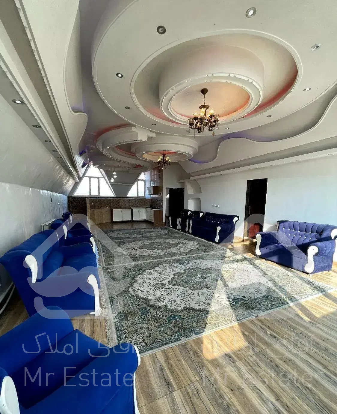 ویلای ساحلی استخر دار و میز بیلیارد