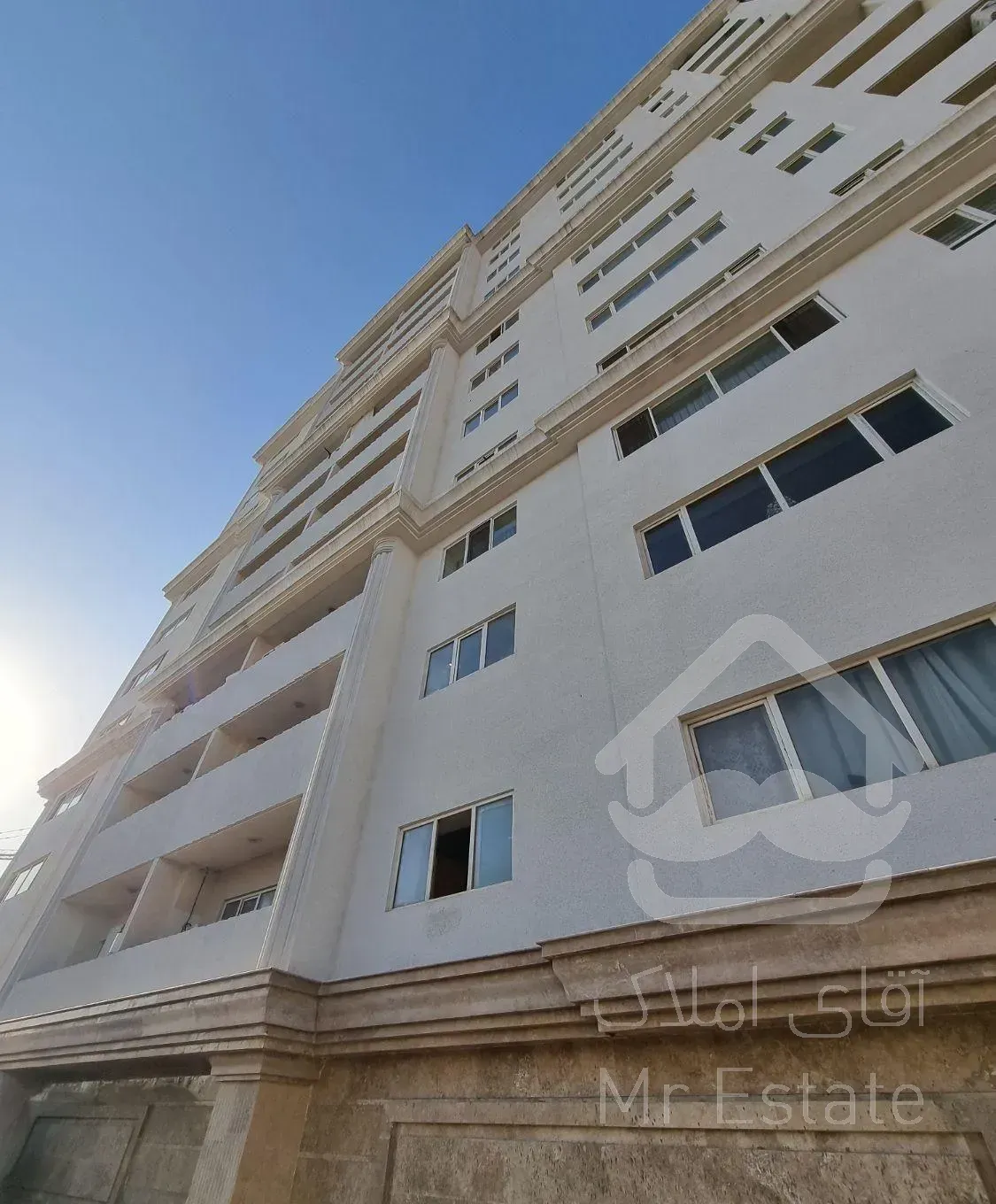 ۸۰ متر نوساز پونک