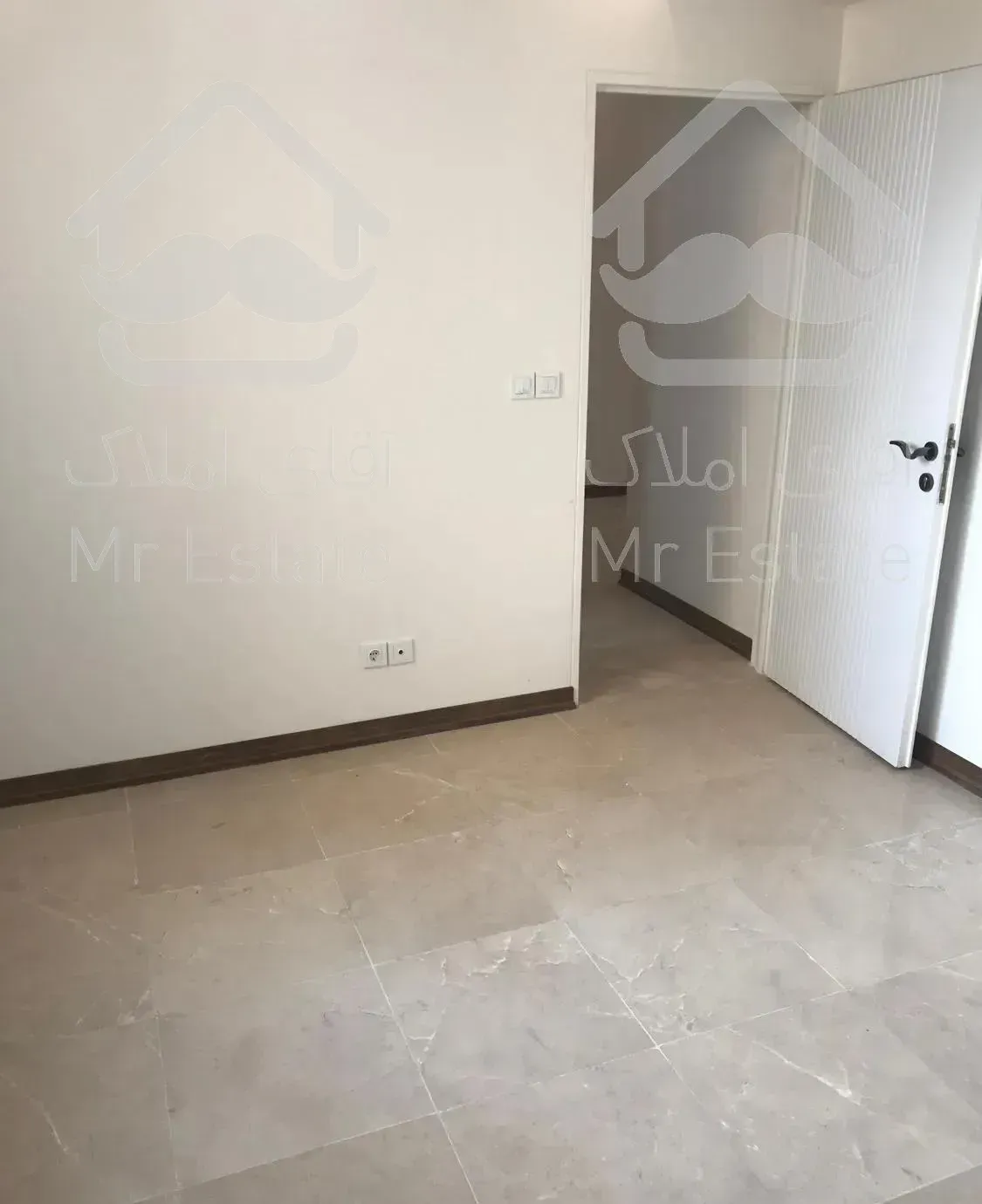 ١٠٠ متر فول نوساز (محدوده دوازدهم نیرو هوایی )