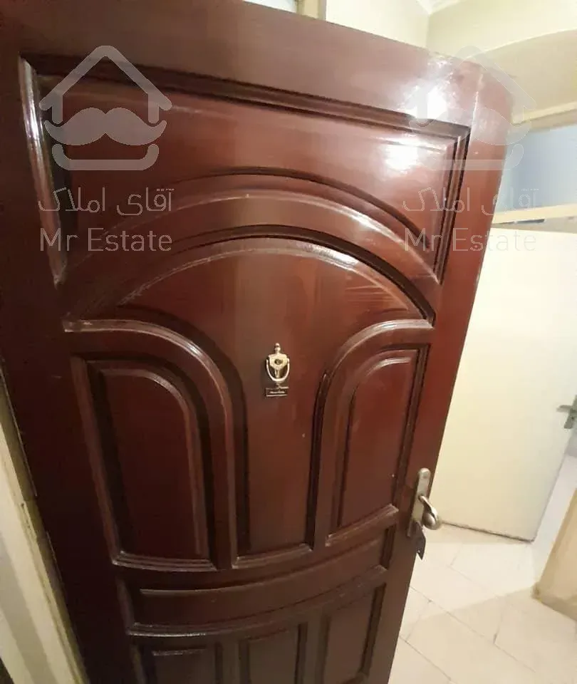 ۹۲متری*طبقه دوم سندی*تخلیه*بلوار پاستور آژیده