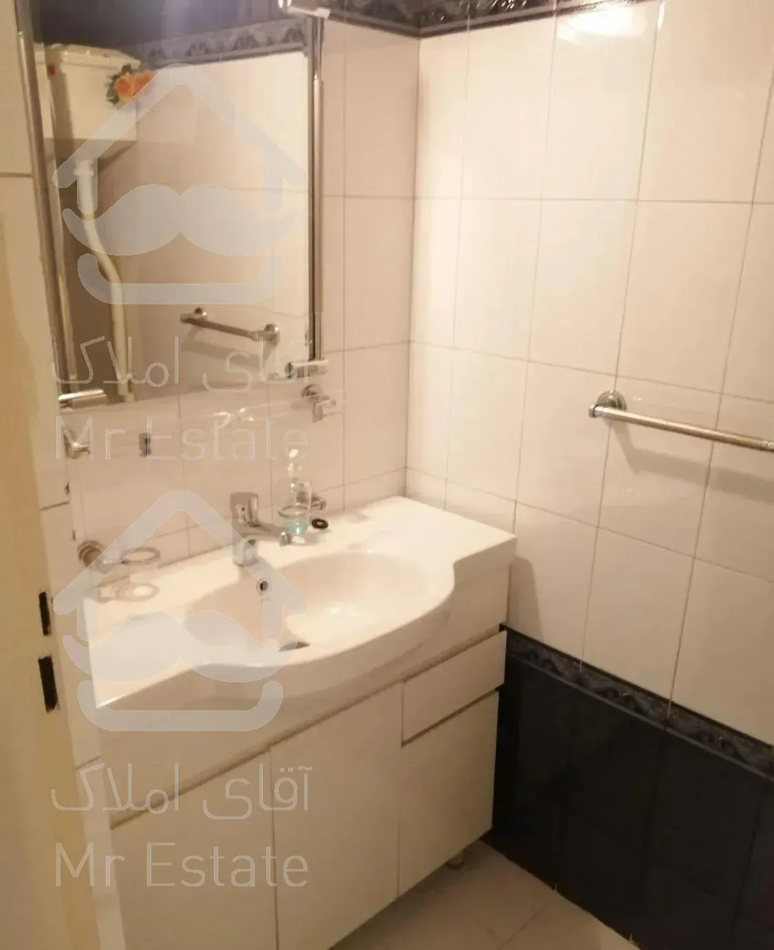 آپارتمان اندرزگو 140 متر