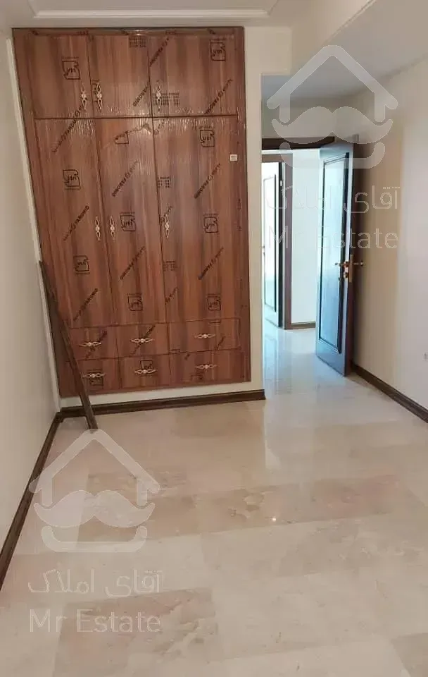 ۹۰ متر شیان میدان تجلو