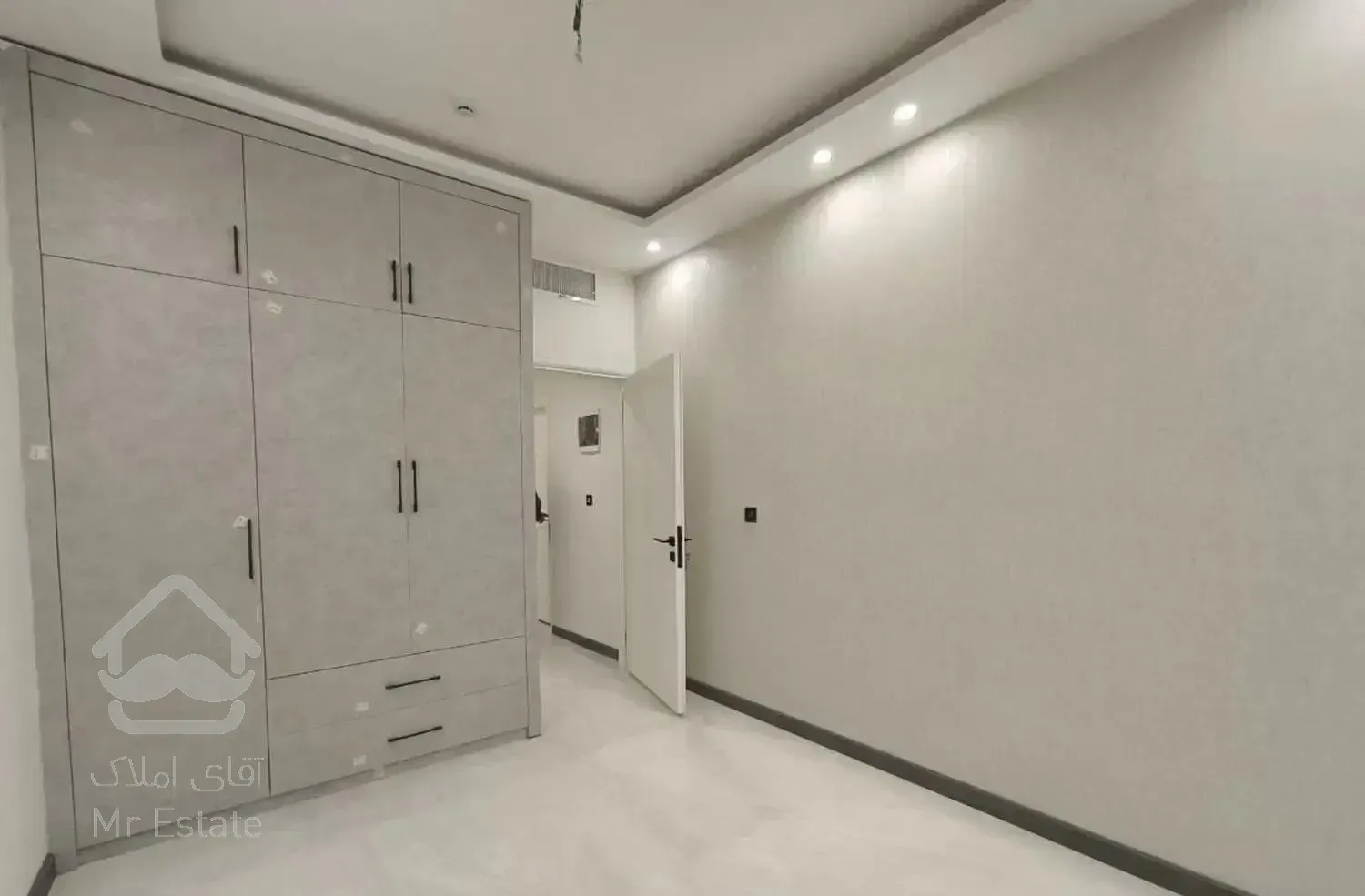 170 متر آپارتمان کاملا مدرن / جلال/ نزدیک به معلم