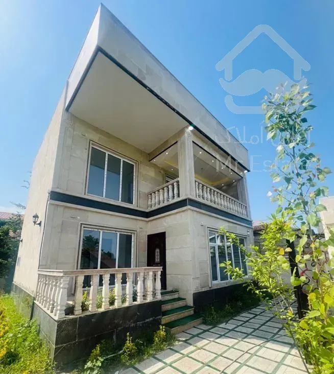 فروش ویلای دوبلکس نوساز 270متری نزدیک شهر