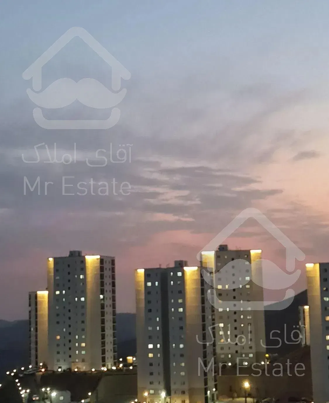 اپارتمان فاز۱۱پردیس *طبقه دهم ویوبدون مشرف *نورگیر