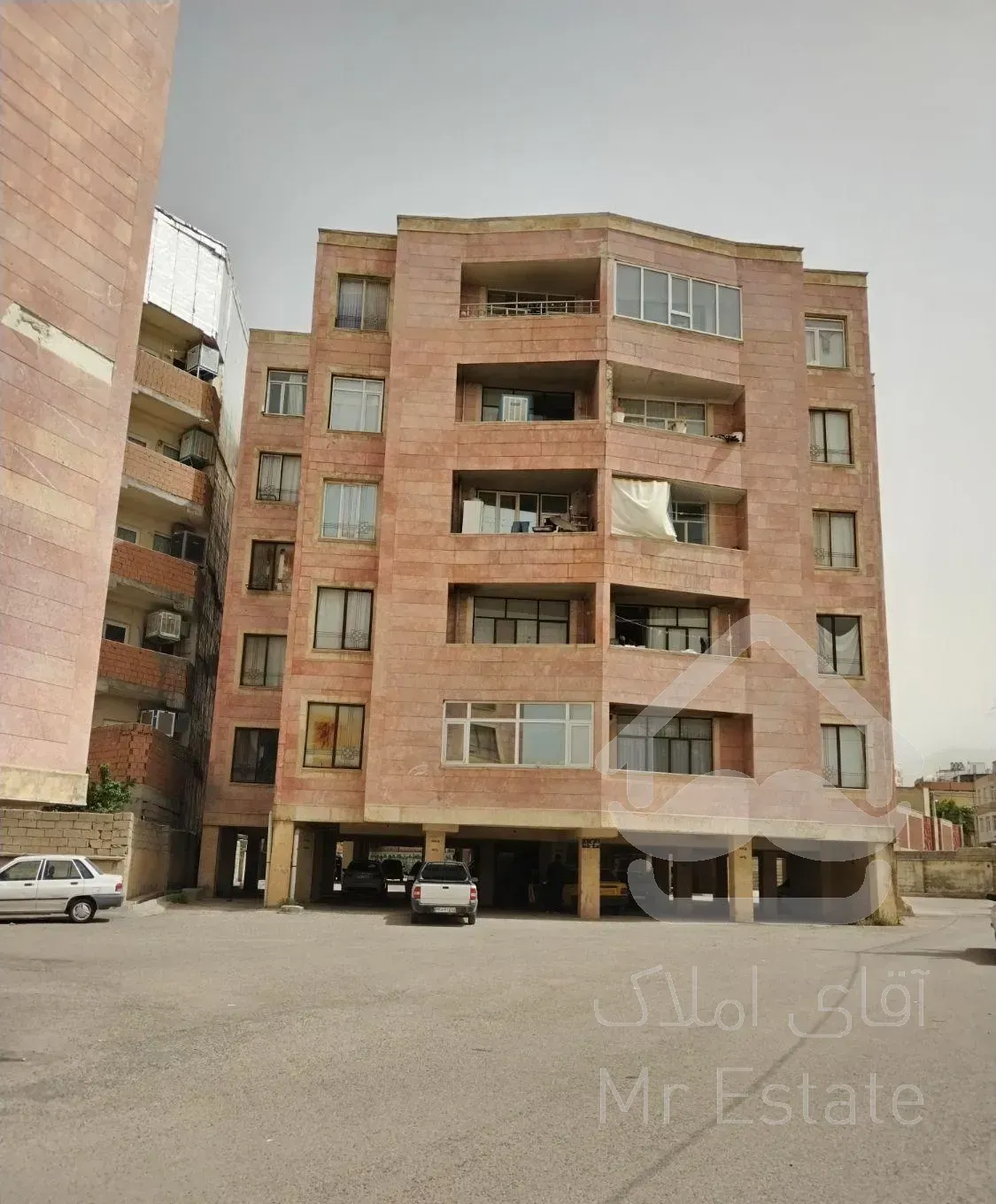 فروش آپارتمان ۹۰ متری ۲ خوابه