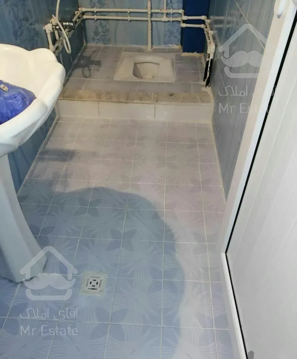 عایق کاری حمام .تراس توالت حیاط بدون کنده کاری