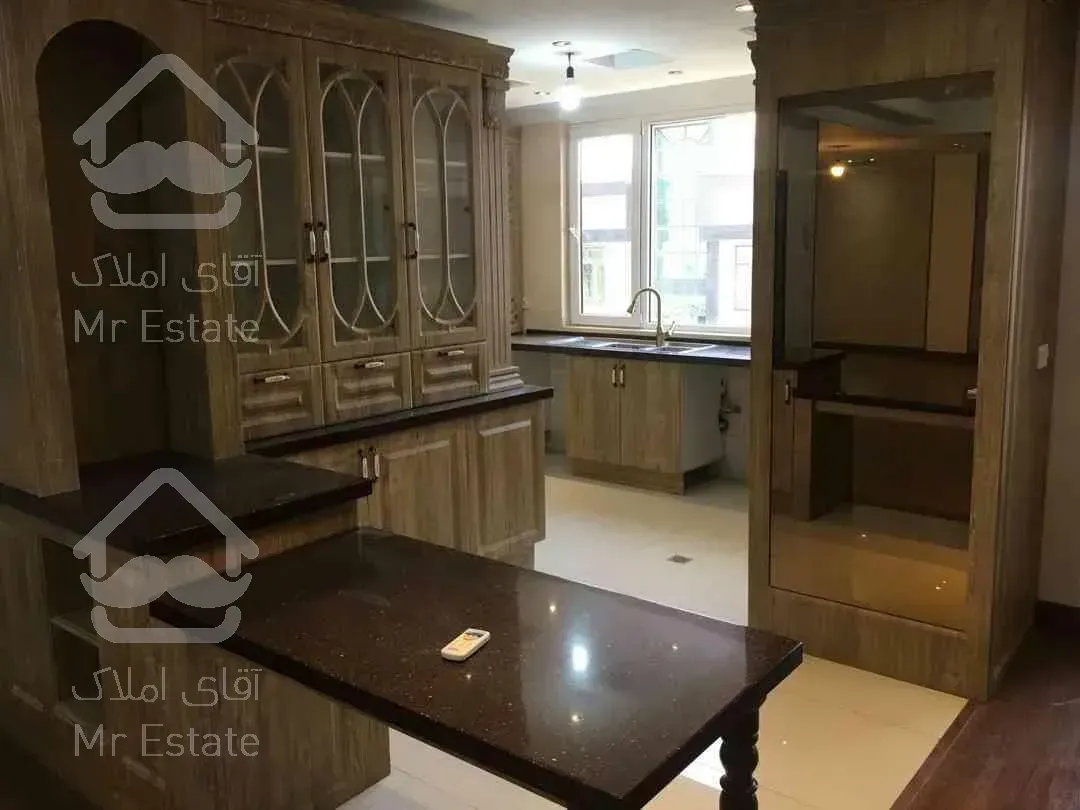 ۱۲۷ متر ۳ خواب واقع در فردوس شرق