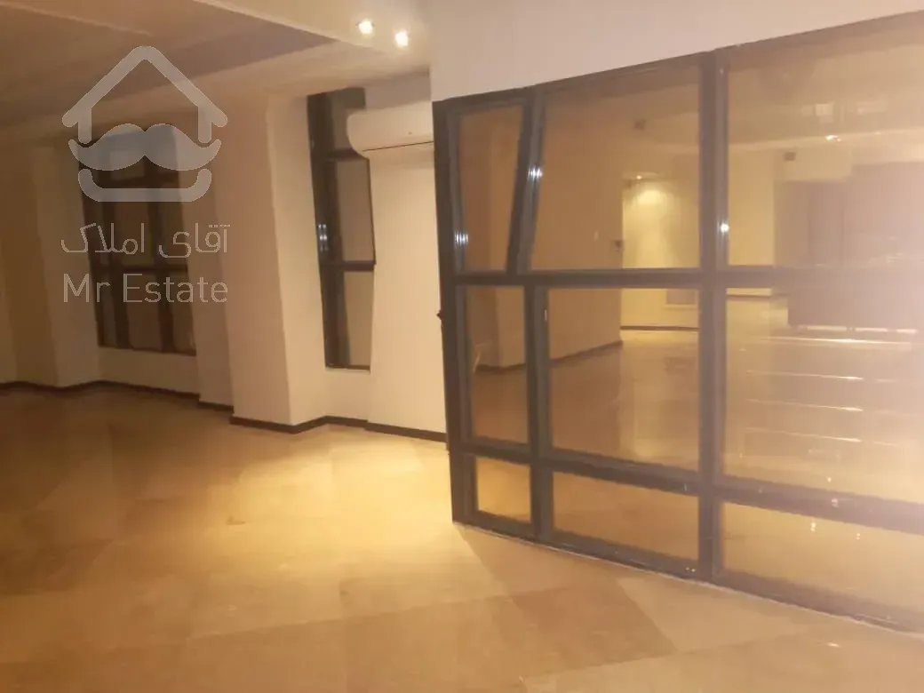 اجاره و رهن آپارتمان زعفرانیه 210  متر شیک