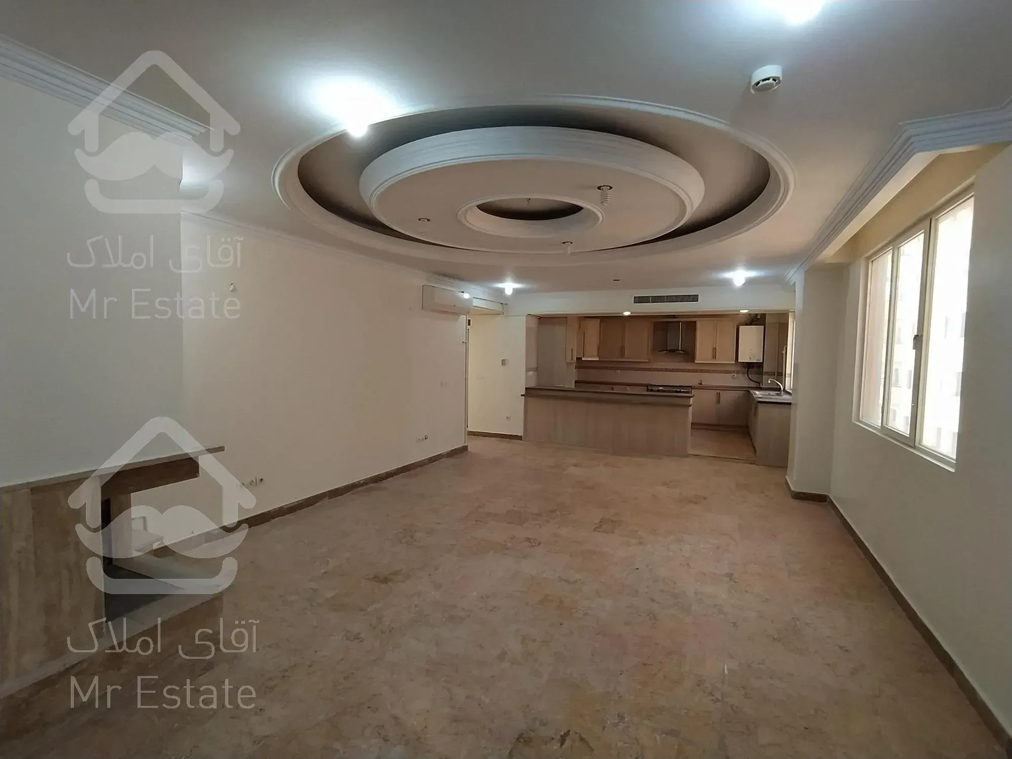 واحد خوش نقشه ویوعالی طبقه آخر اجاره چندساله