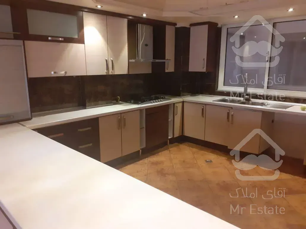 اجاره و رهن آپارتمان زعفرانیه 260  متر شیک