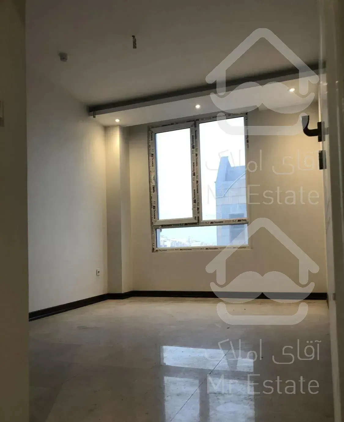 102 متر نوساز ظفر زرگنده