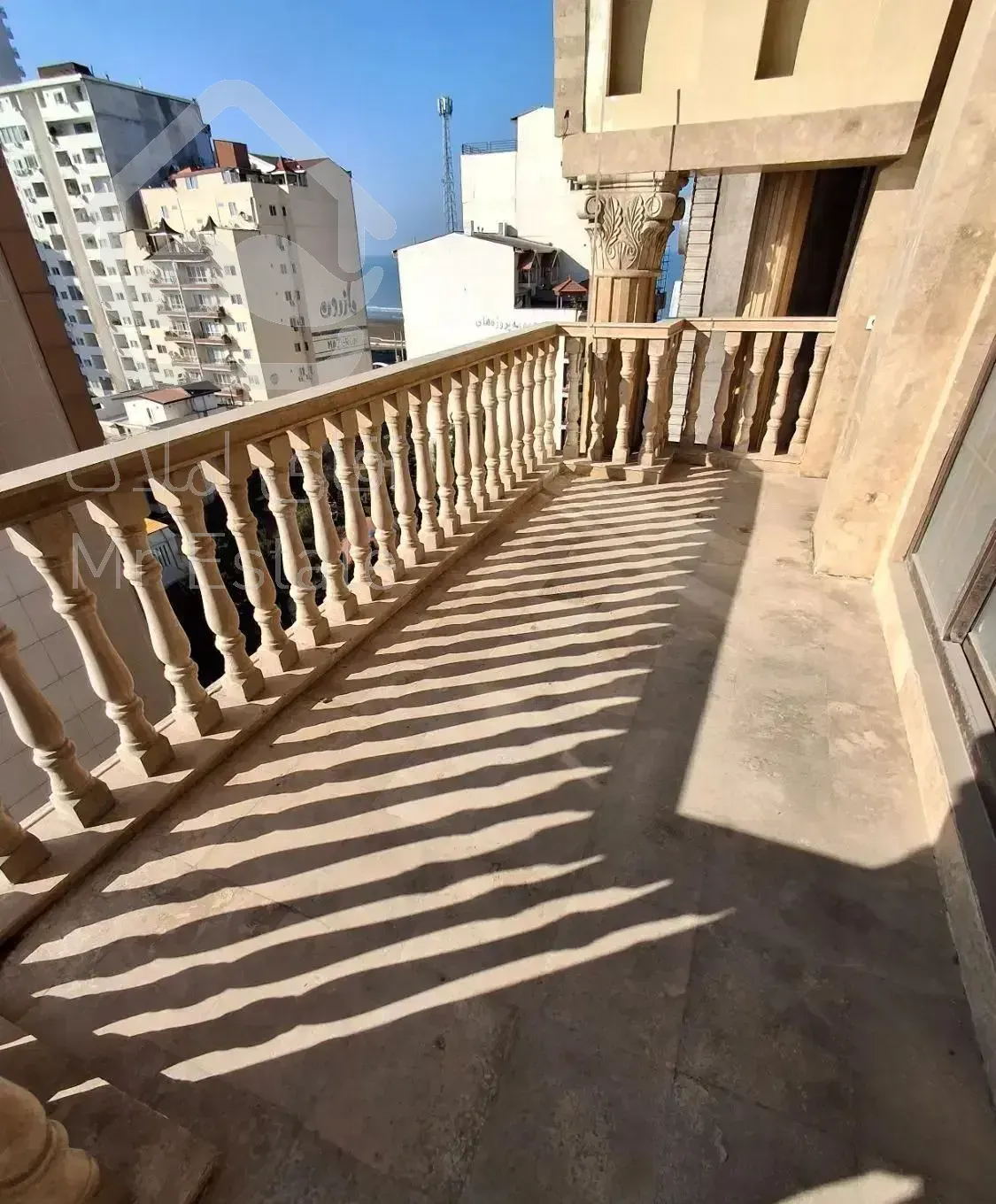 فروش واحد ۱۶۰ متری ۱۰ قدمی ساحل