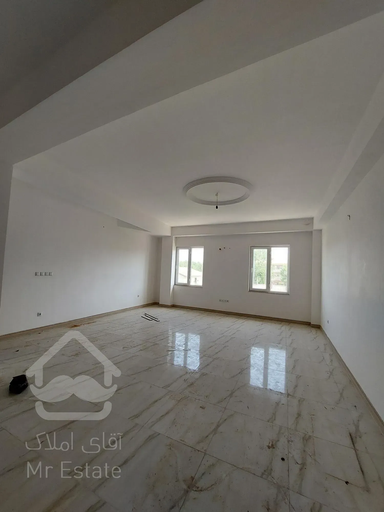 آپارتمان نوساز کلید نخورده