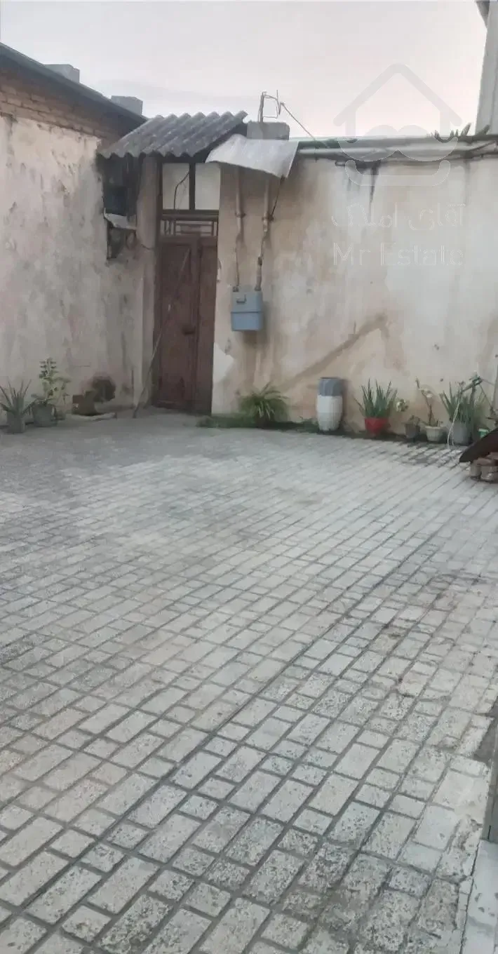 خونه کلنگی زمین ۴۸۰متر ۳واحد ساری سند تک برگ