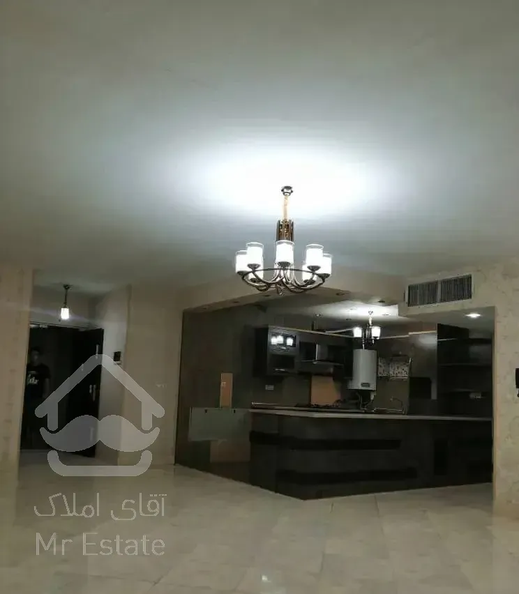 فروش آپارتمان۱۲۵ متری ۲ خوابه در زمین شناسی