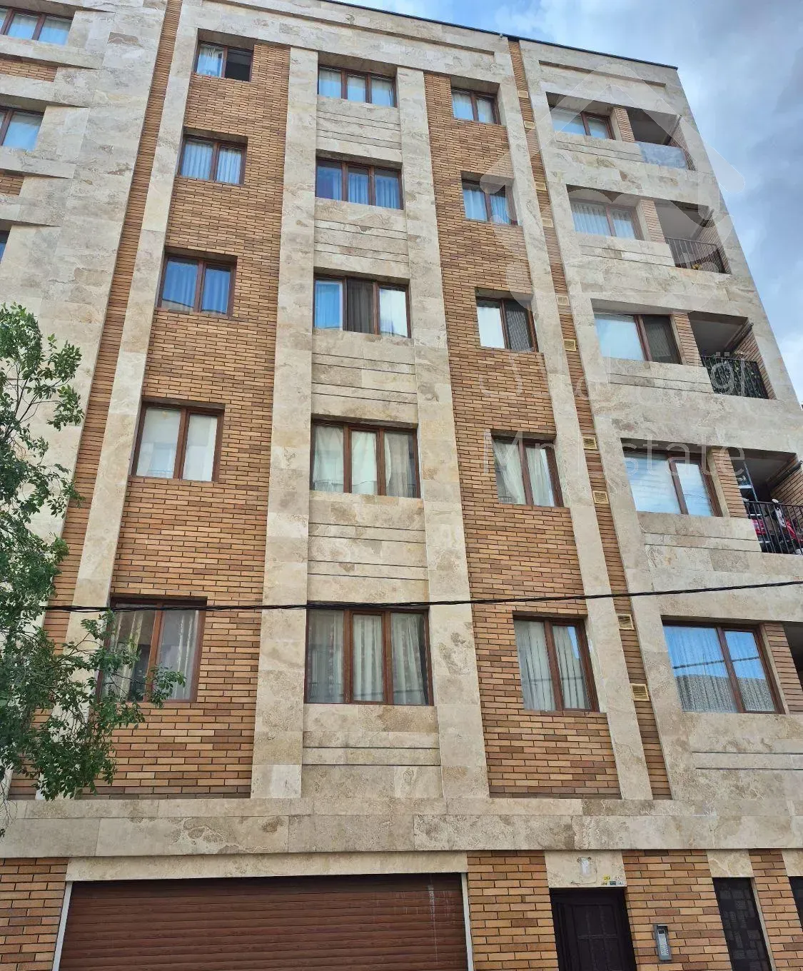 ۶۵ متری نوساز فول