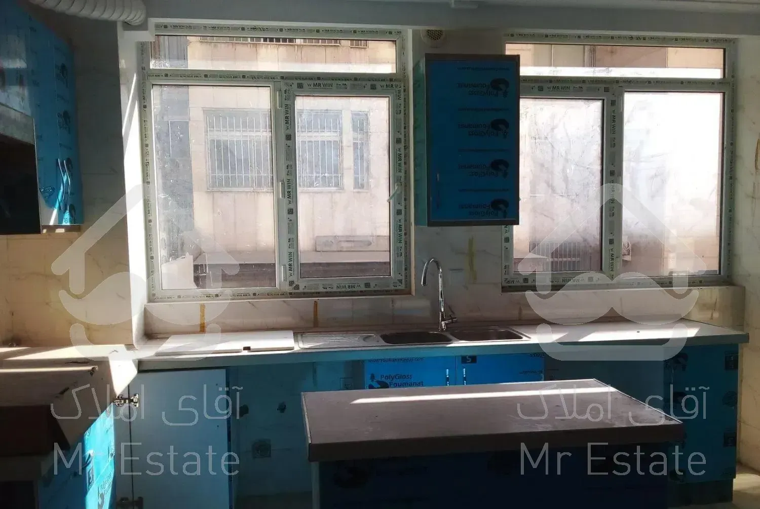 شادمان 70متر