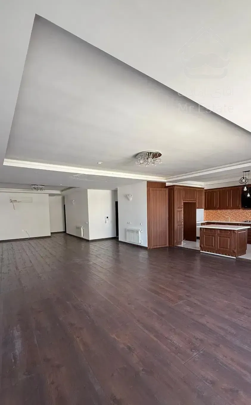 آپارتمان 175متر 3خواب تکواحدی ویو دریا در محبوبی