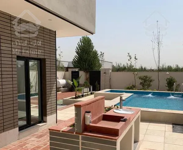 ویلایی465متر145متربنا تهراندشت آران.فروش وتهاتر.