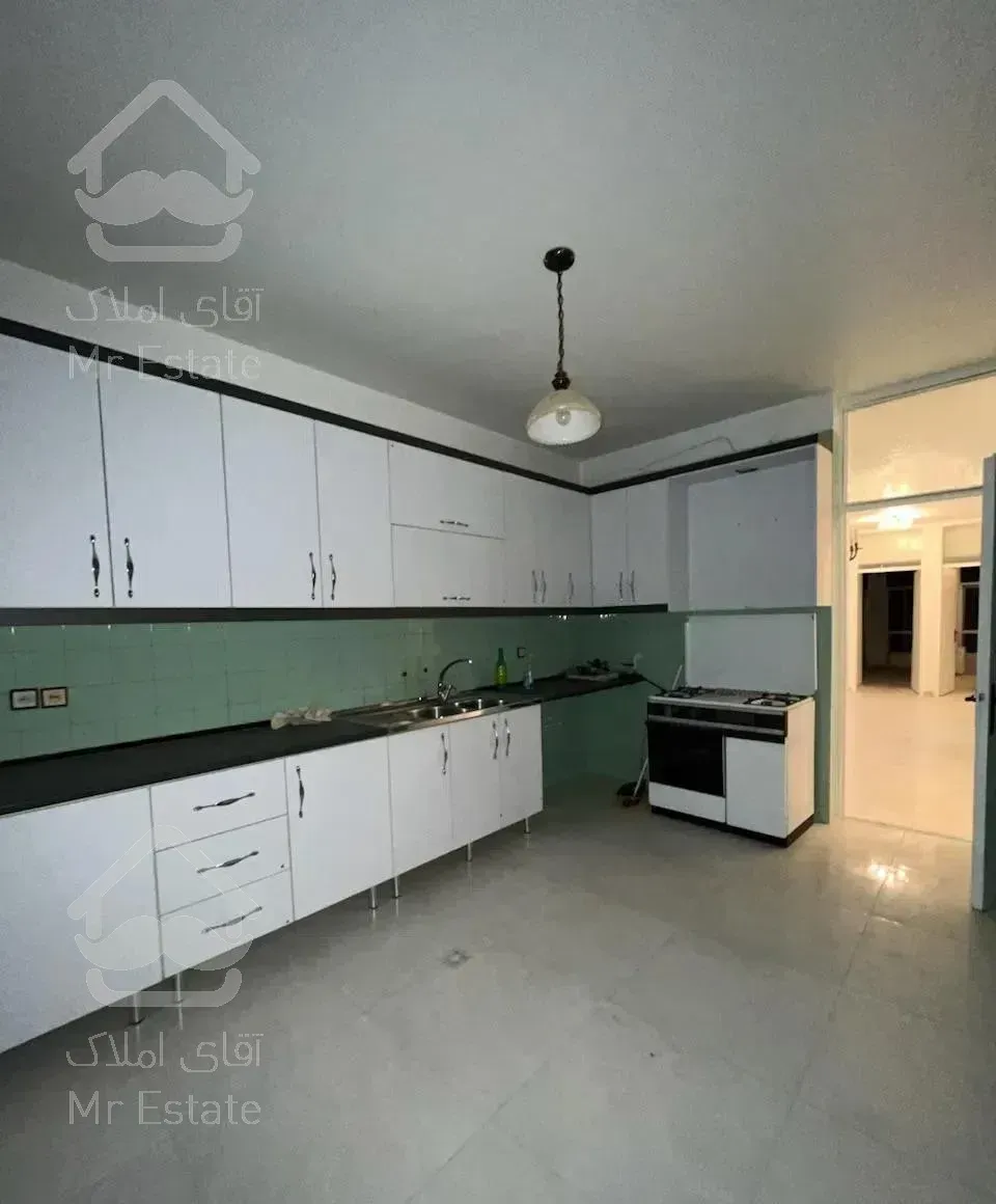 ۱۸۰متر ۳خواب طبقه دوم