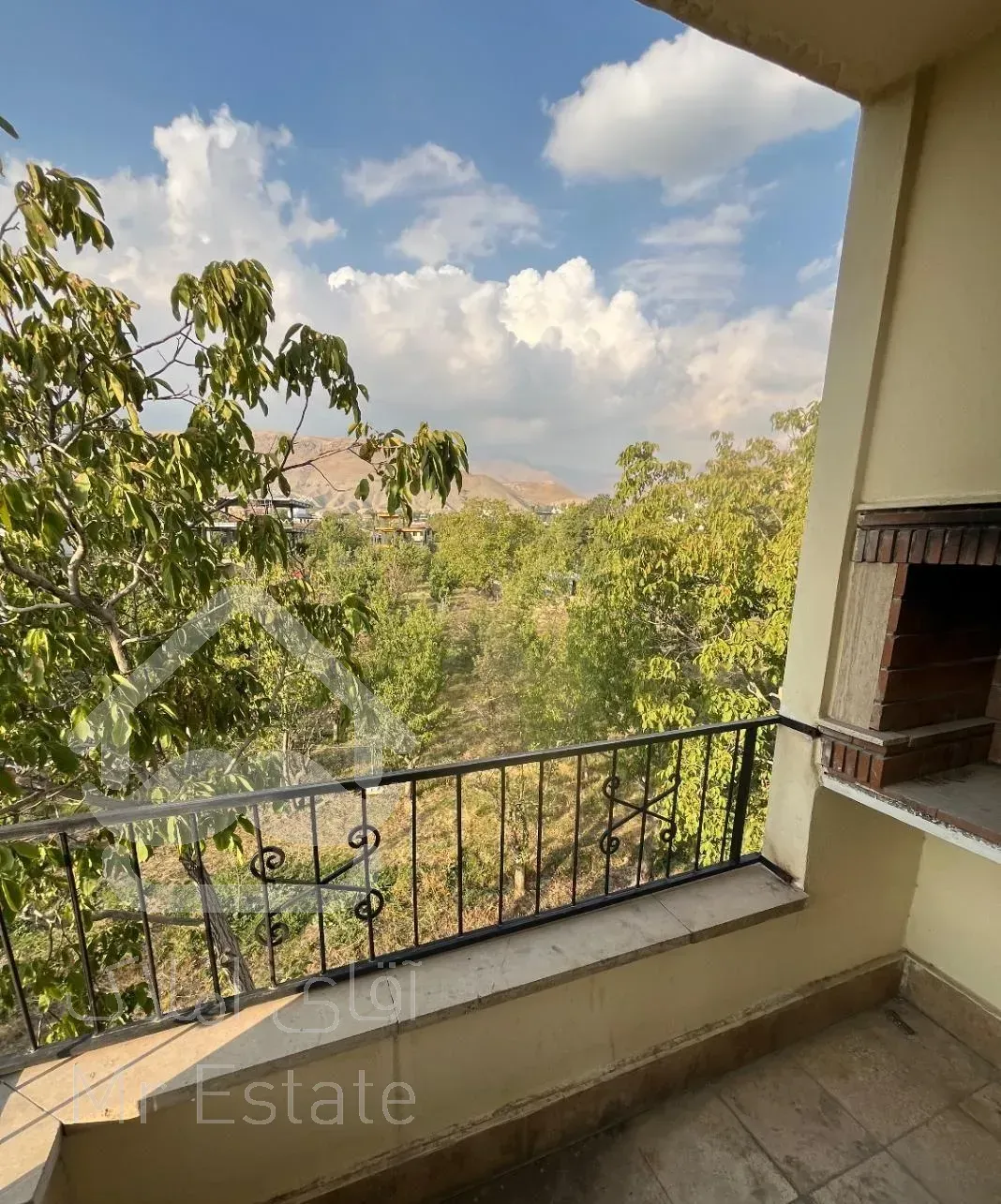 لواسان صحرای ناران ۱۴۰ متر ۳ خوابه