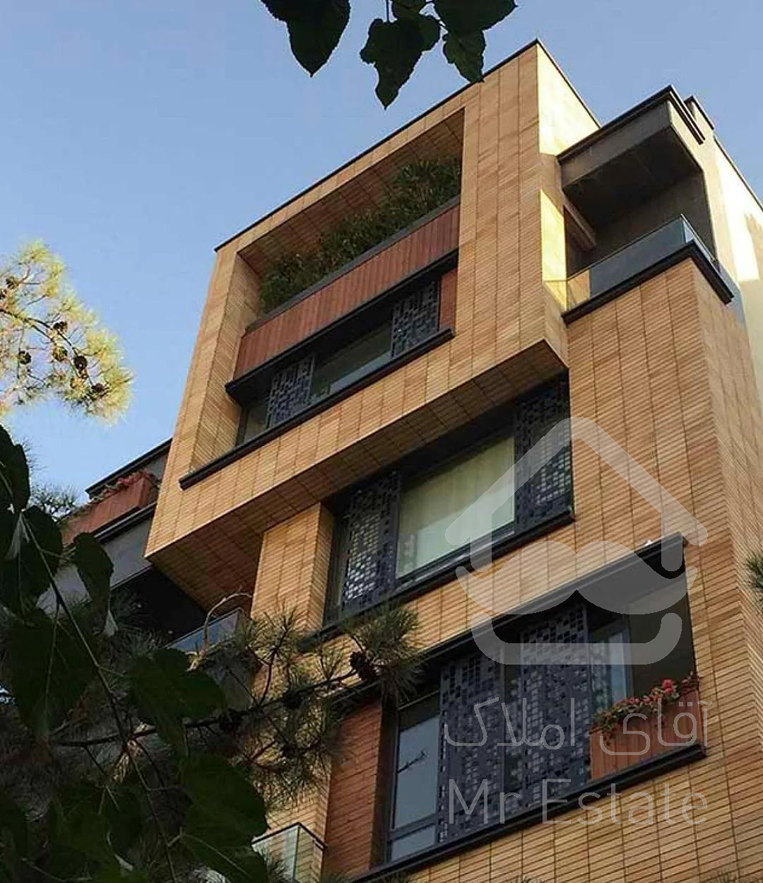 220متر آپارتمان تک واحدی//فرمانیه شرقی سنبل