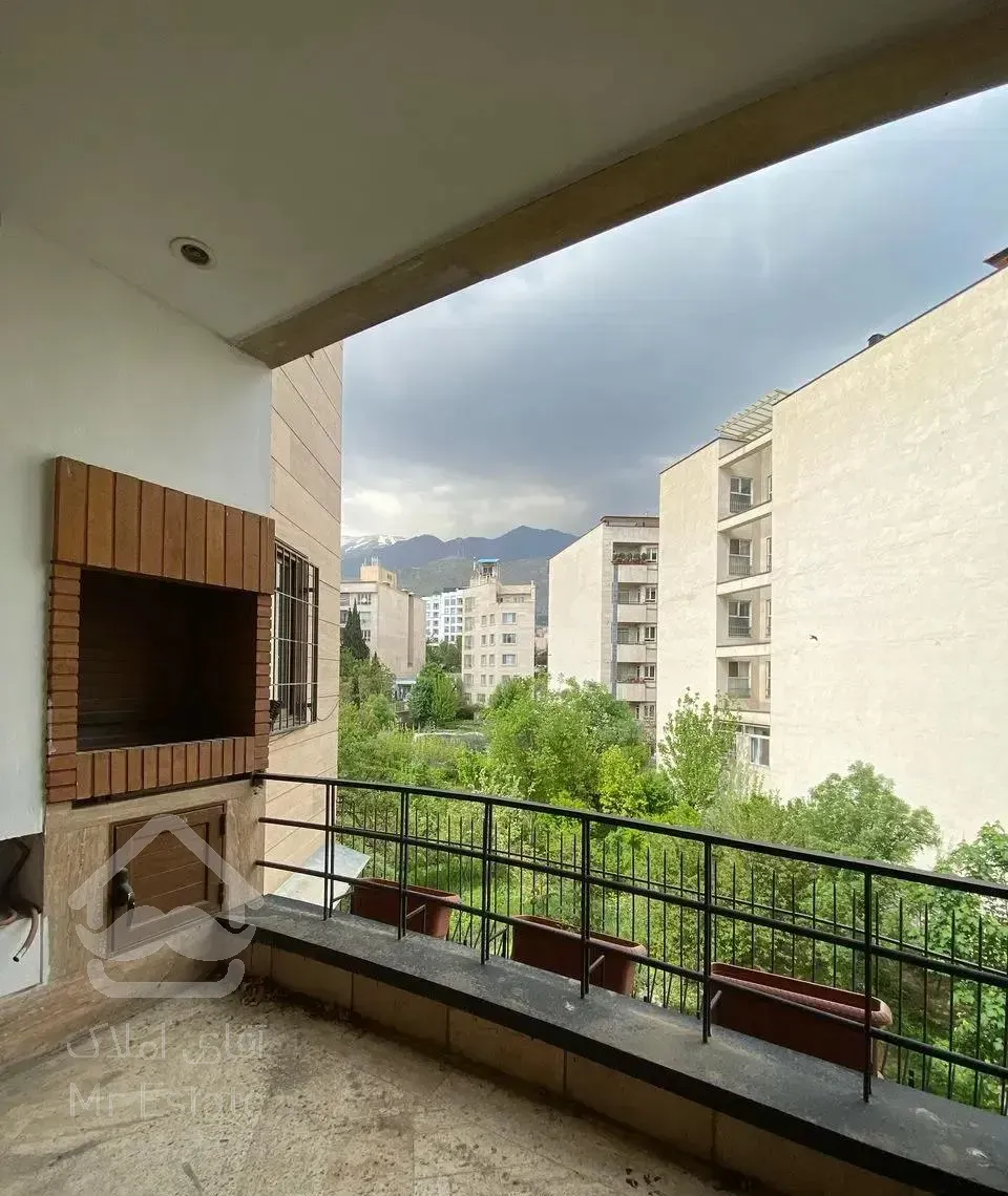۲۱۰متر/۳خواب/۲پارکینگ/ویوابدی/آجودانیه