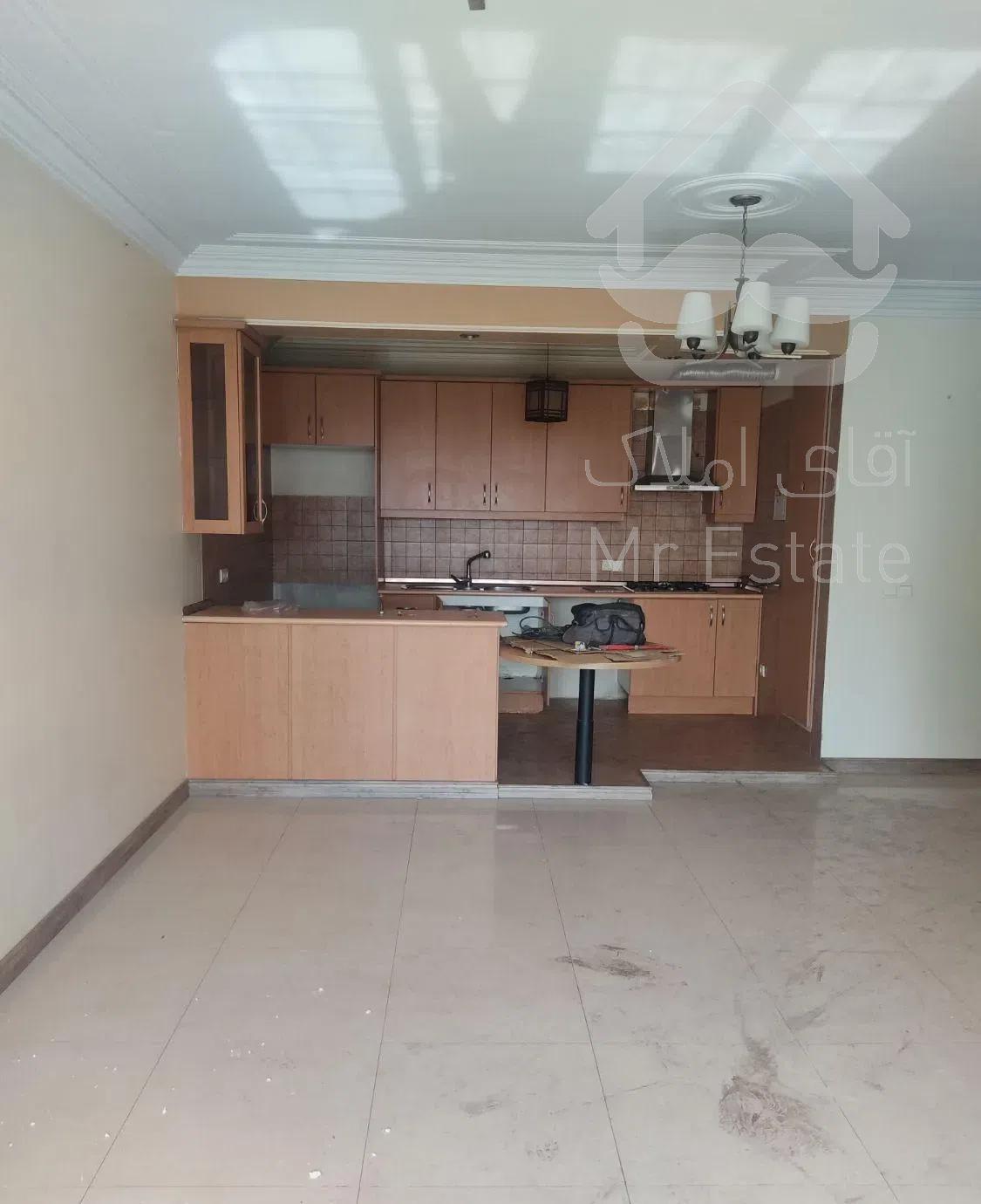 قلهک 100 متری 2 خوابه با پارکینگ نزدیک مترو قلهک