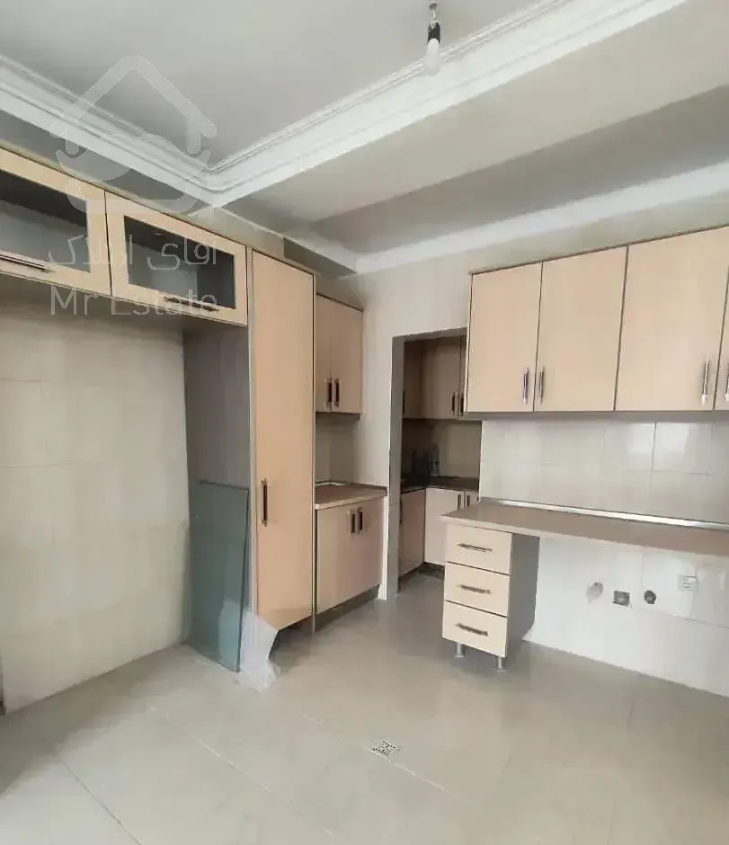 آپارتمان شهرکی با نگهبانی ۲۴ ساعته سند دار