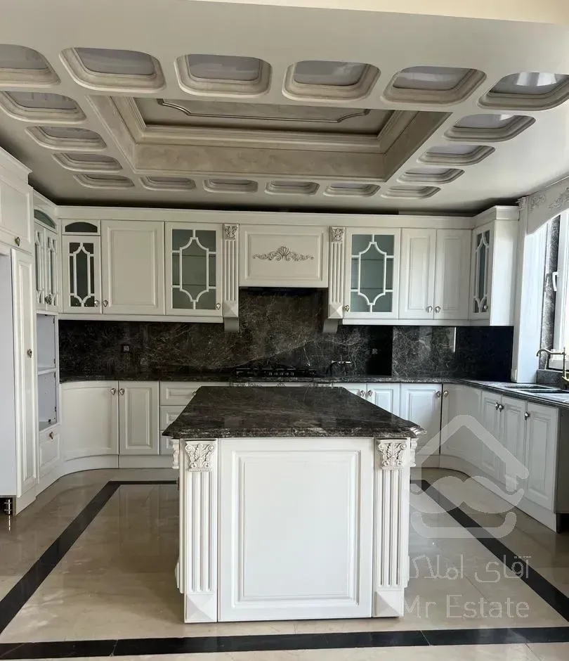 نیاوران امیر ۲۵۰ متر ۳خواب ۳مستر کلیدنخورده