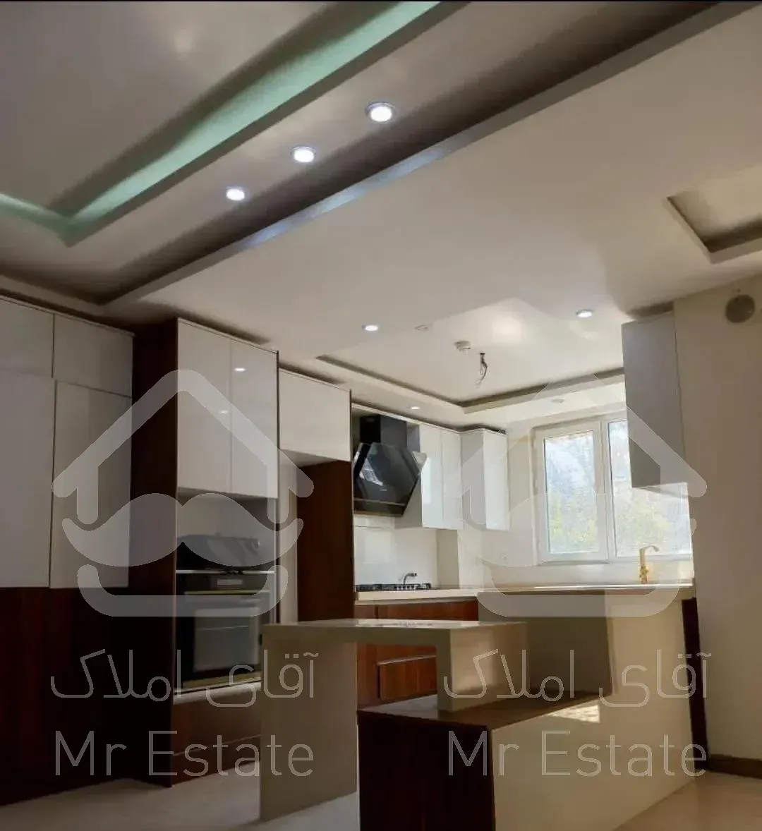 60 متر سند اداری      +نگین غرب *