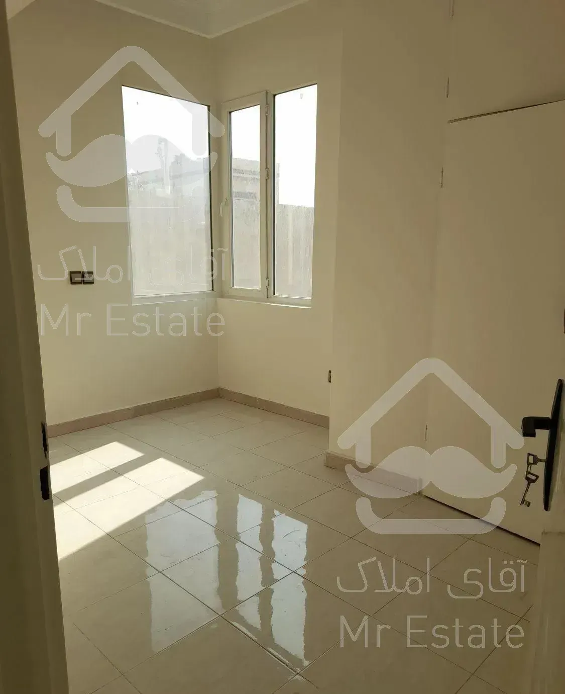 ازگل گلچین ۱۶۰ متر ۳ خواب