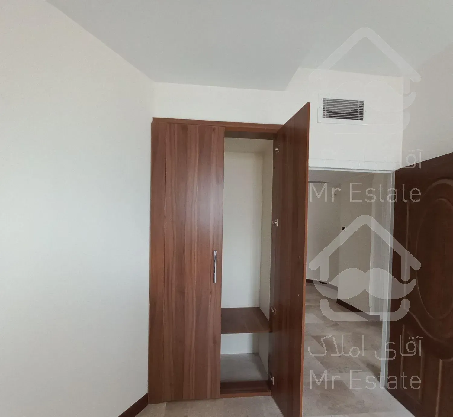 ۱۱۷ متر دو خواب کلیدنخورده