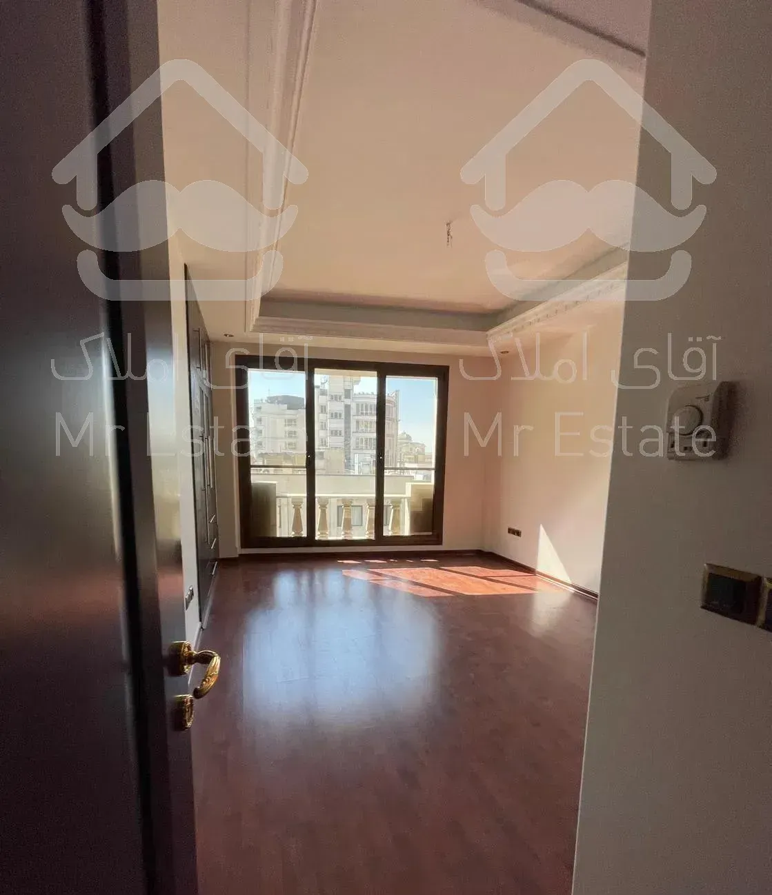 هروی / 110 متر / 2 پارکینگ سندی