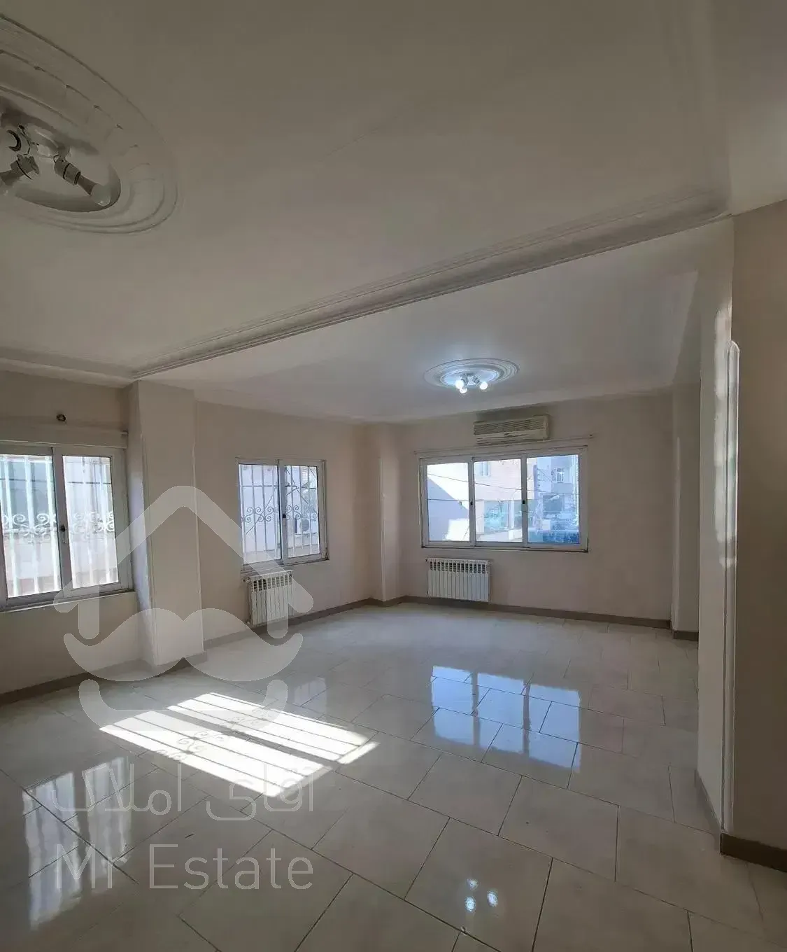 ۷۵ متری در شقایق