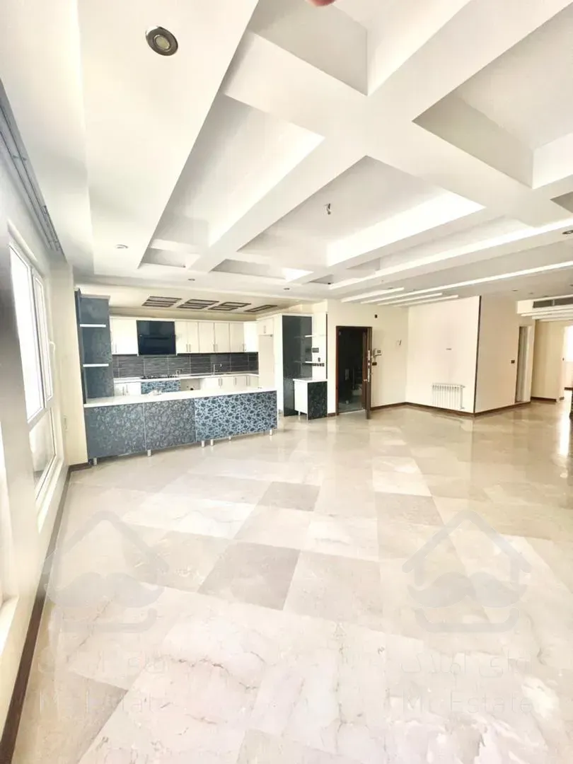 135 متر / سه خواب / اباذر / اسکندر زاده