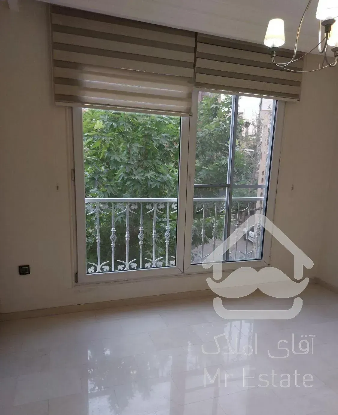 ۱۲۰متر آپارتمان کارمرانیه/بدون دیوار مشترک