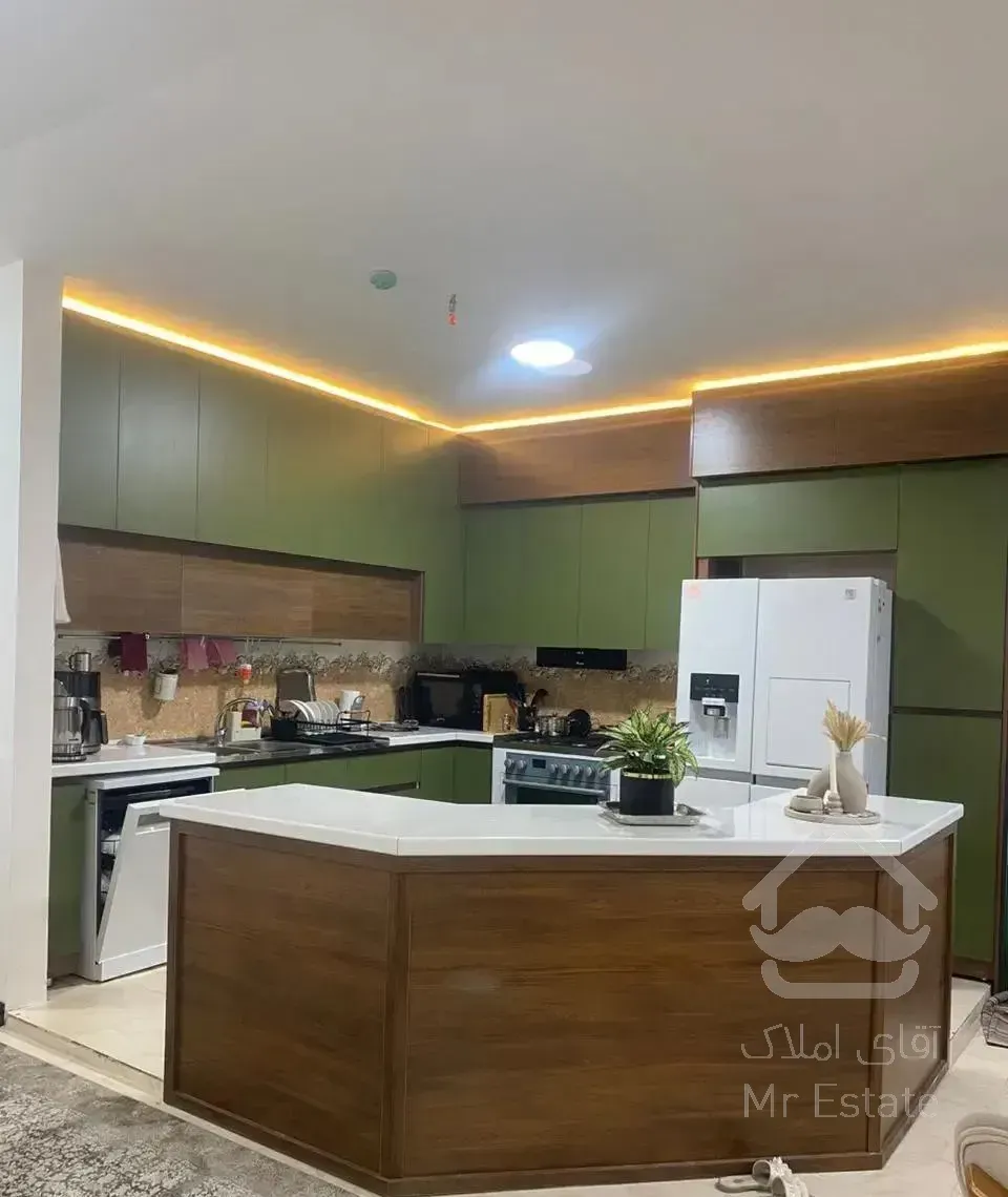 آپارتمان صفر رویال آزاد شهر (فروش فوری)