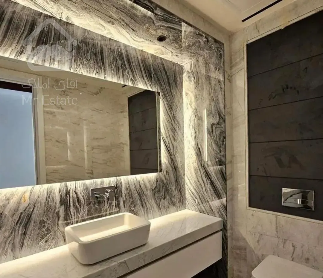 ۲۰۰ متر کلید نخورده در ونک شیخ بهایی شمالی