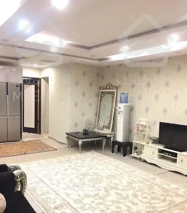 ‌۸۰‌متری‌/همکف