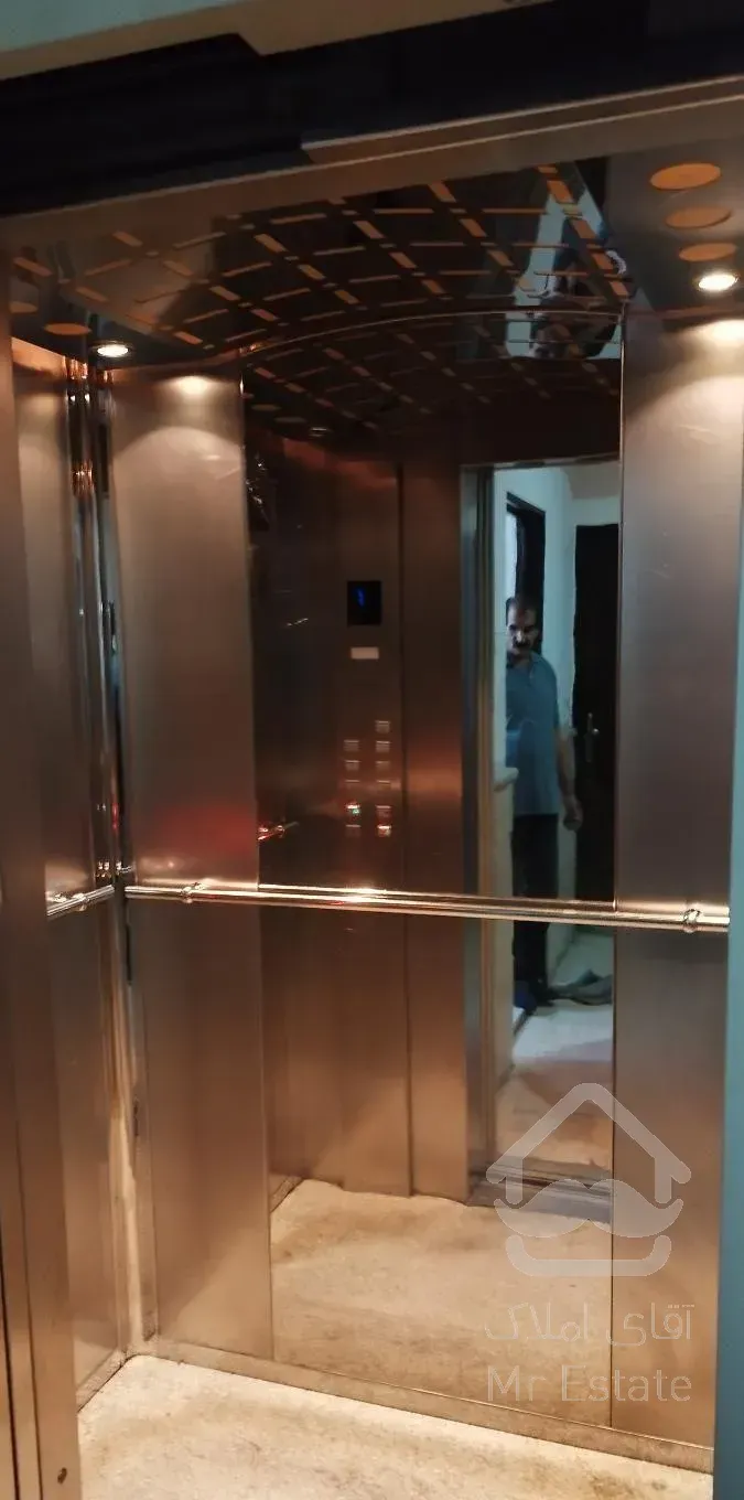 ۷۷متر۲خ/فول امکانات/نورونقشه ژورنالی/مالک هستم