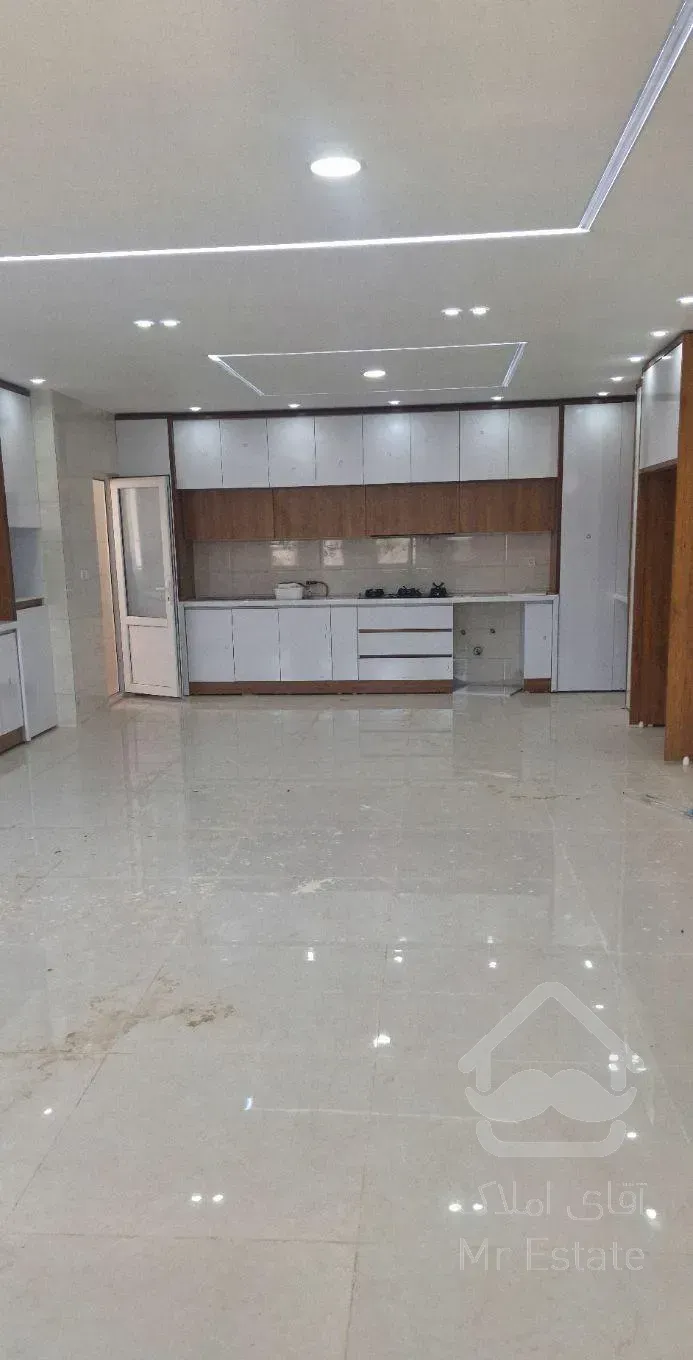 ۸۵ متری ۲ خواب میدان رفاه.نوساز کلیدنخورده