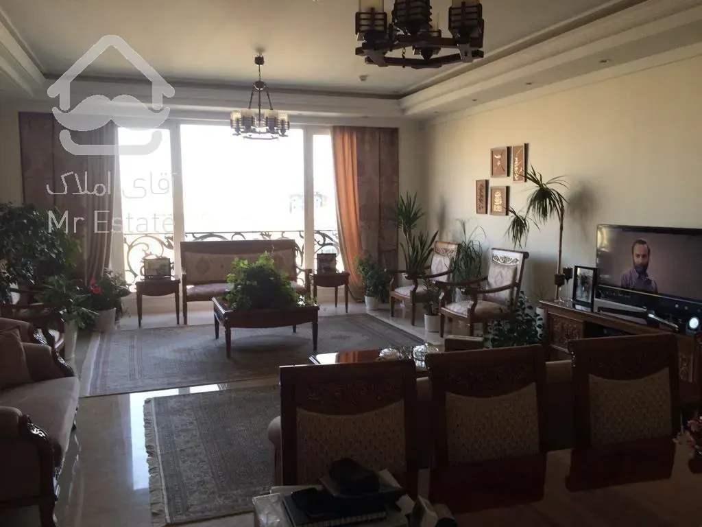 سعادت آباد کوی فراز/ ۱۳۵متری۳خواب  /ویو ابدی