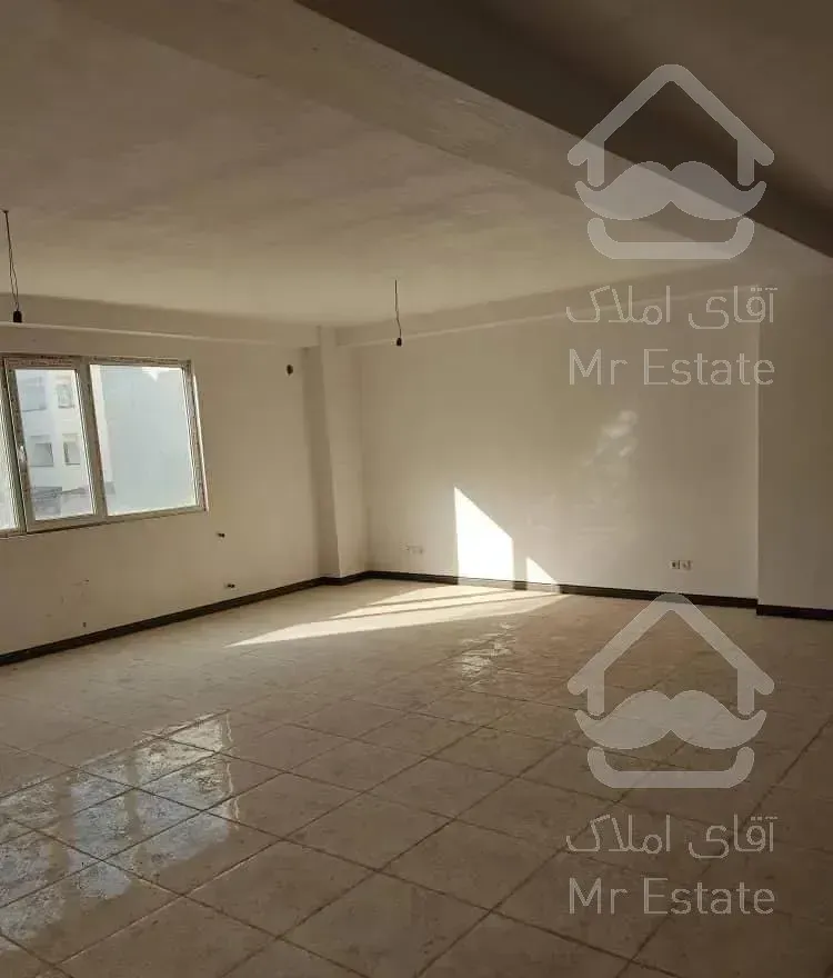 ۹۸ متر در شرق تهران