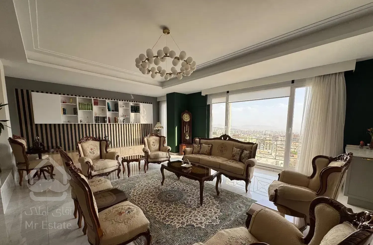 فرمانیه / نیاوران زینعلی ۲۱۰ متر تکواحدی ۲ پارکینگ