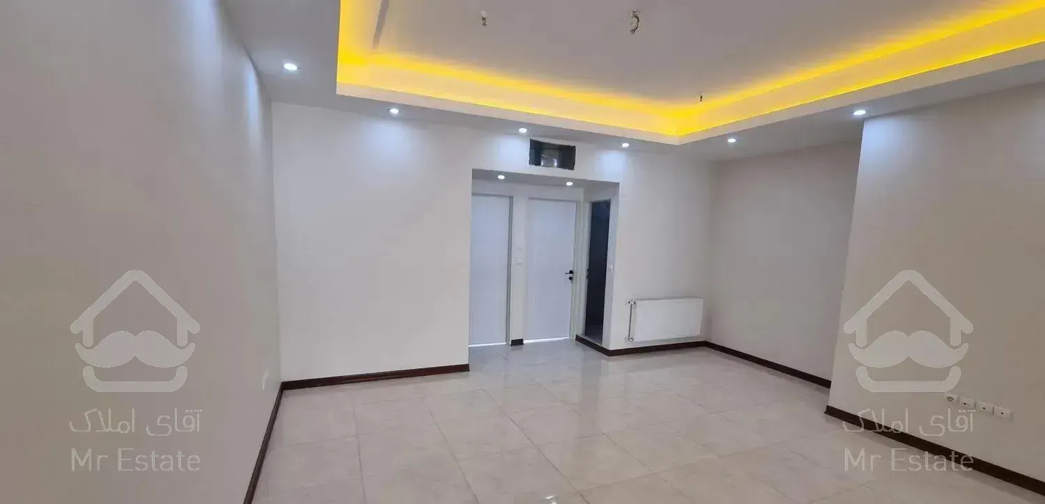 آپارتمان 100 متری کلید نخورده (کریمشاهیان)